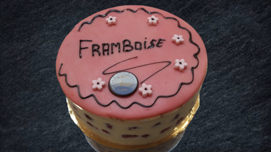 Framboisier mousseline  décor pâte amande